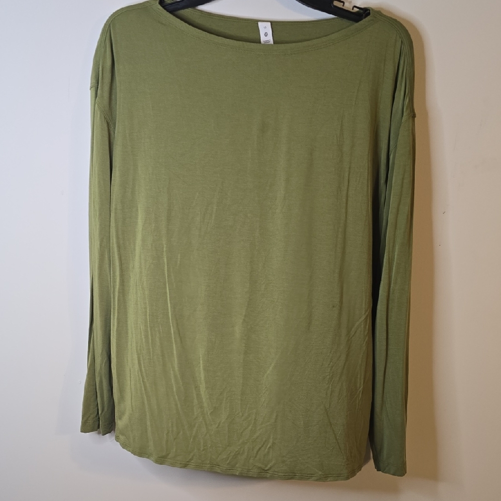 Lululemon Athletica Sage Green Long Sleeve Top